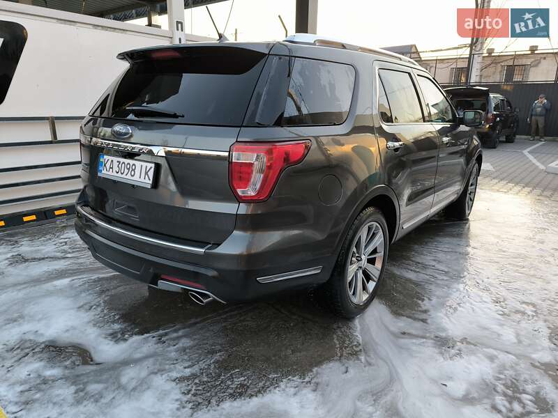 Позашляховик / Кросовер Ford Explorer 2018 в Вишневому
