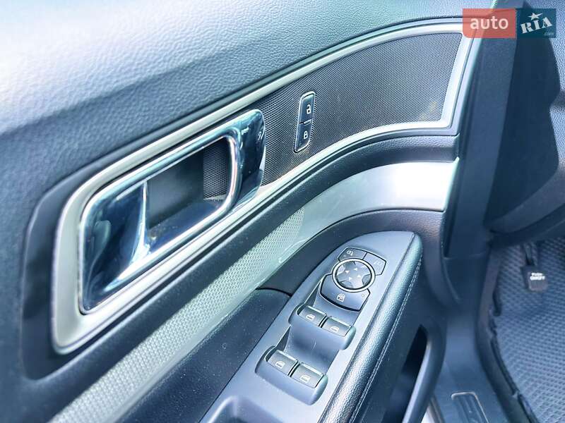 Внедорожник / Кроссовер Ford Explorer 2017 в Киеве фото 44 Внедорожник / Кроссовер Ford Explorer 2017 в Киеве