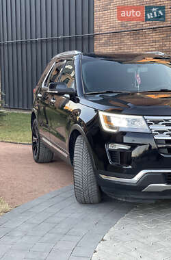 Внедорожник / Кроссовер Ford Explorer 2018 в 