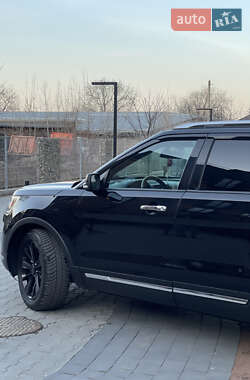 Внедорожник / Кроссовер Ford Explorer 2018 в 