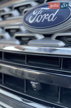 Внедорожник / Кроссовер Ford Explorer 2018 в 