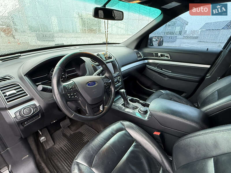 Внедорожник / Кроссовер Ford Explorer 2016 в Киеве