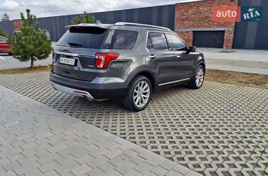 Позашляховик / Кросовер Ford Explorer 2017 в 