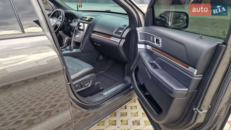 Позашляховик / Кросовер Ford Explorer 2017 в Хмельницькому