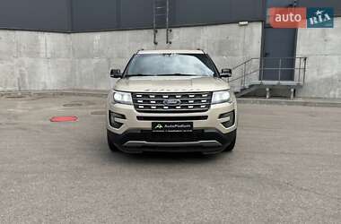 Внедорожник / Кроссовер Ford Explorer 2016 в 