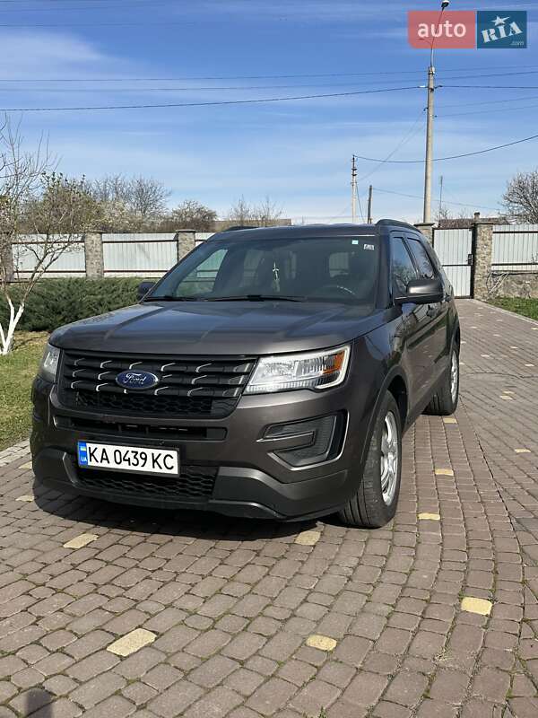 Внедорожник / Кроссовер Ford Explorer 2018 в Виннице