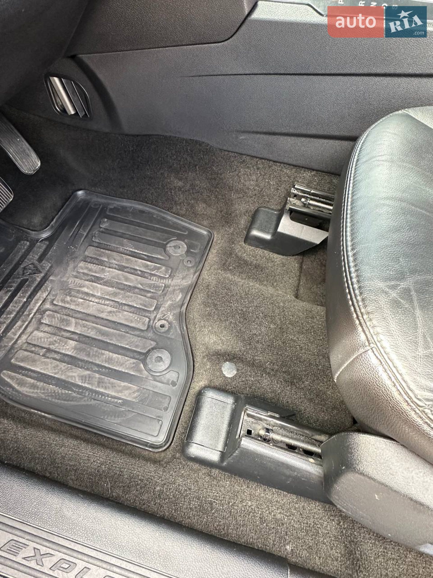 2017 Ford Explorer - мініатюра 13