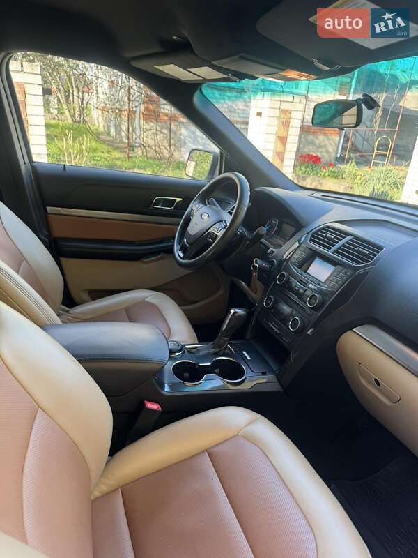 Внедорожник / Кроссовер Ford Explorer 2016 в Кобеляках фото 5 Внедорожник / Кроссовер Ford Explorer 2016 в Кобеляках