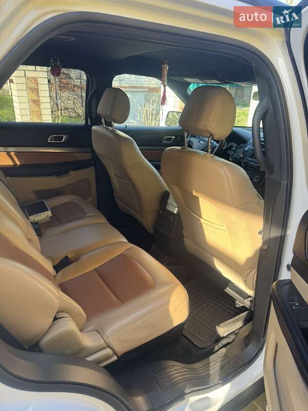 Внедорожник / Кроссовер Ford Explorer 2016 в Кобеляках фото 7 Внедорожник / Кроссовер Ford Explorer 2016 в Кобеляках