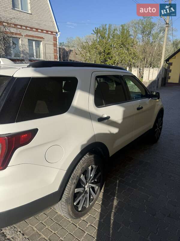 Внедорожник / Кроссовер Ford Explorer 2016 в Кобеляках фото 10 Внедорожник / Кроссовер Ford Explorer 2016 в Кобеляках