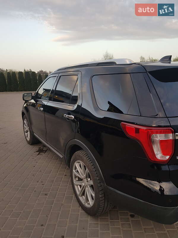 Внедорожник / Кроссовер Ford Explorer 2015 в Ковеле фото 5 Внедорожник / Кроссовер Ford Explorer 2015 в Ковеле