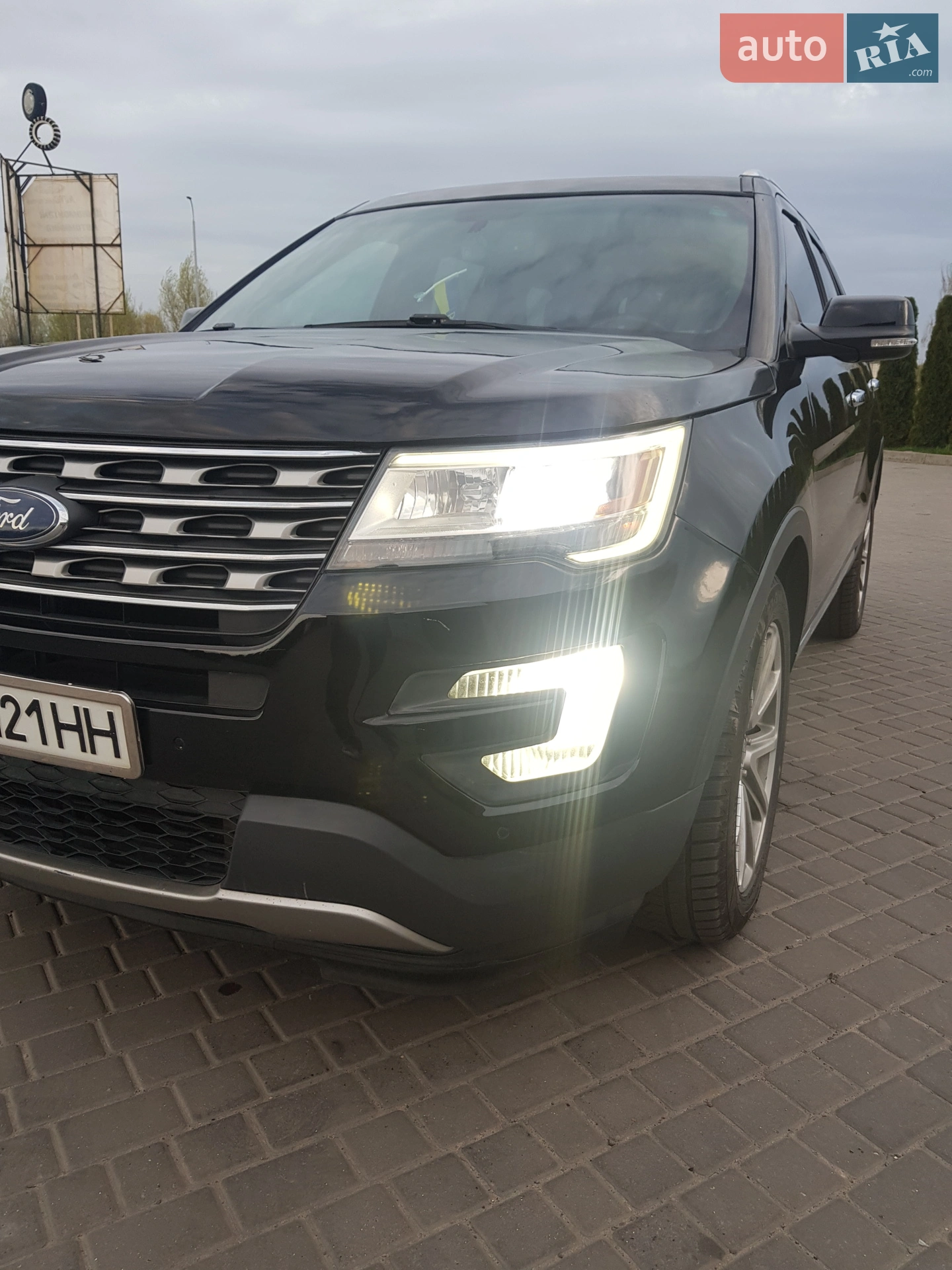 2015 Ford Explorer - мініатюра 16