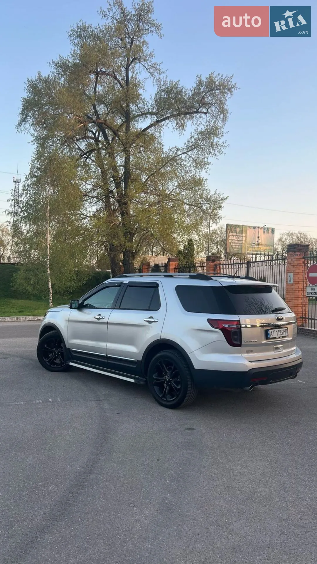 2013 Ford Explorer - мініатюра 6