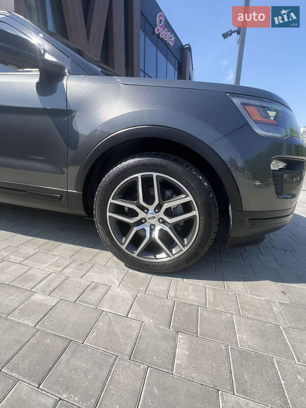 Внедорожник / Кроссовер Ford Explorer 2018 в Луцке фото 13 Внедорожник / Кроссовер Ford Explorer 2018 в Луцке