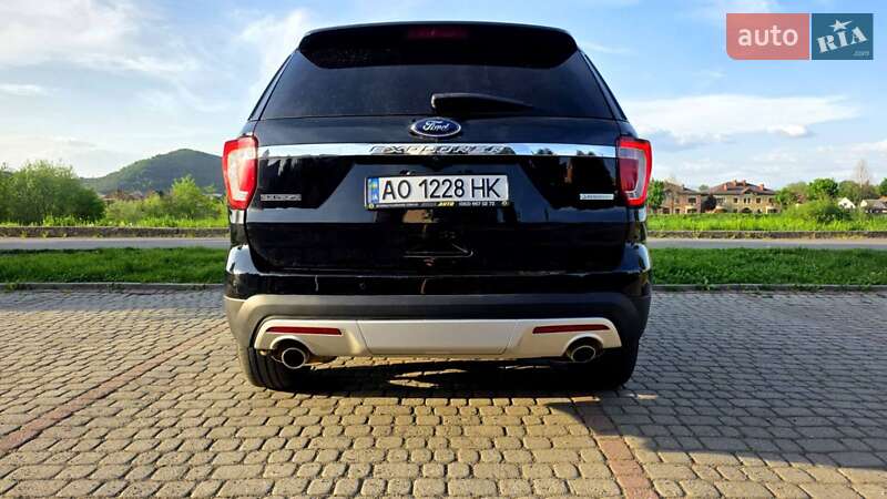 Позашляховик / Кросовер Ford Explorer 2016 в Мукачевому