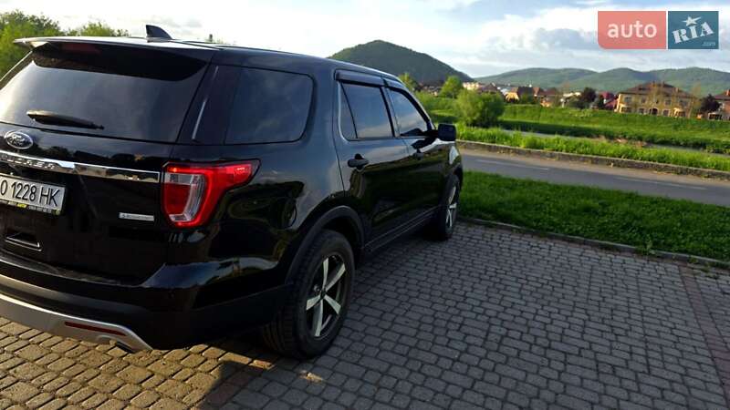 Позашляховик / Кросовер Ford Explorer 2016 в Мукачевому