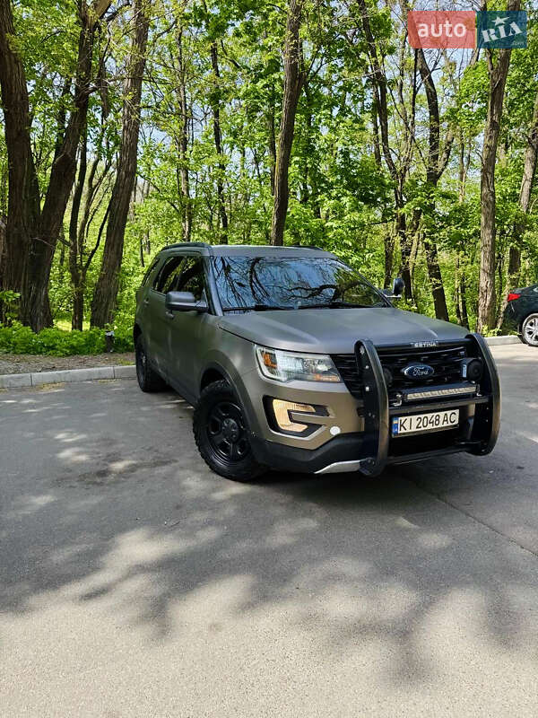 Позашляховик / Кросовер Ford Explorer 2016 в Києві