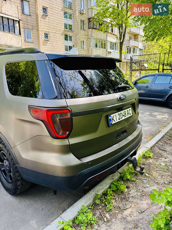 Позашляховик / Кросовер Ford Explorer 2016 в Києві
