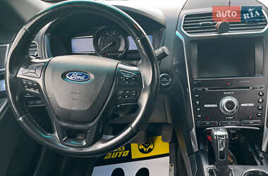 Внедорожник / Кроссовер Ford Explorer 2016 в 