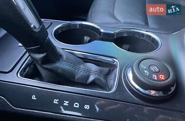 Позашляховик / Кросовер Ford Explorer 2016 в 
