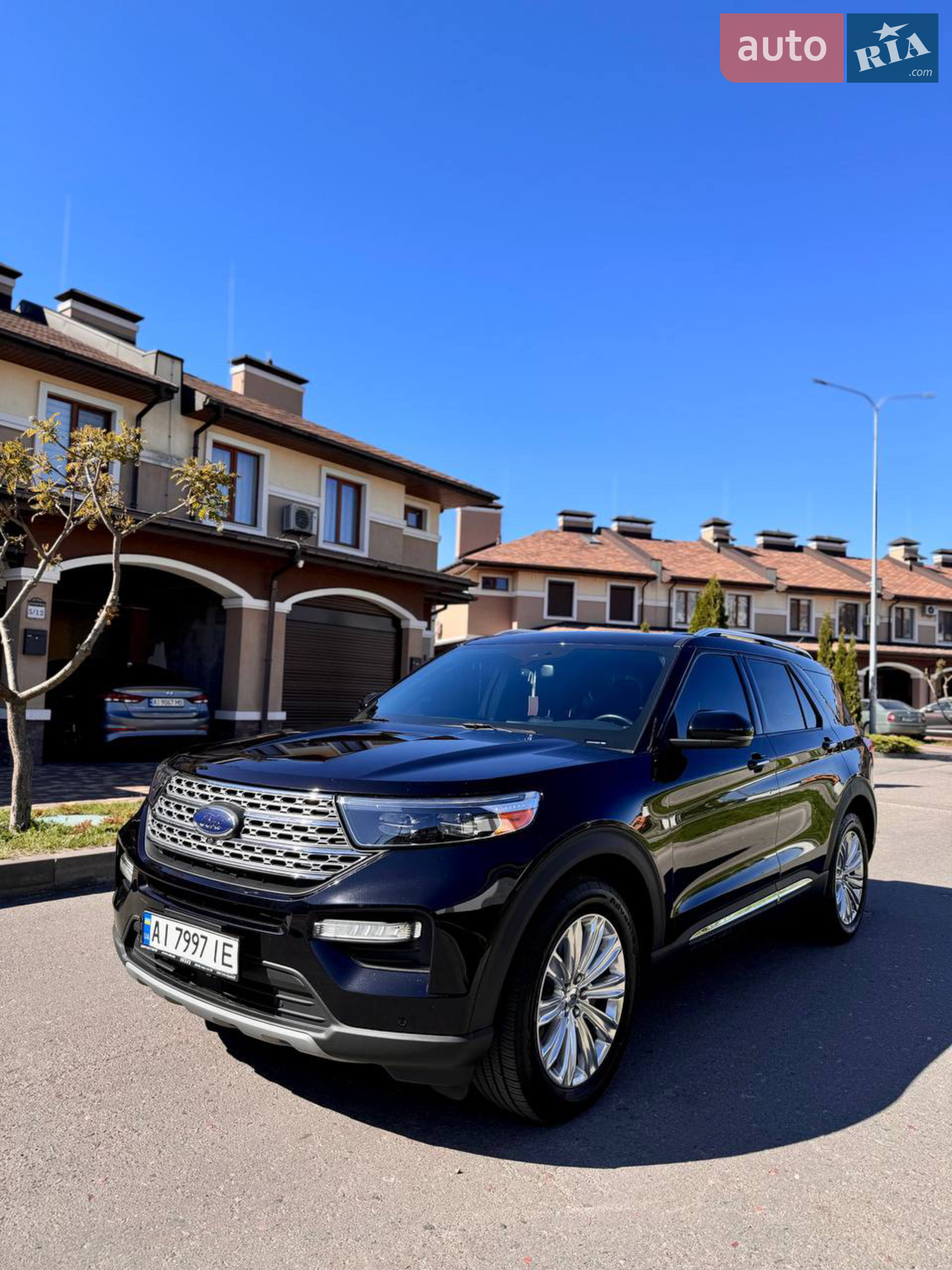 2019 Ford Explorer - фото 1
