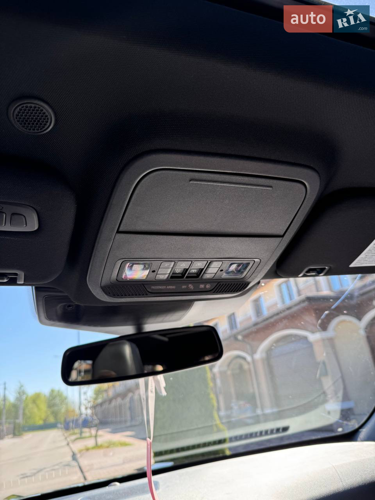 2019 Ford Explorer - мініатюра 16