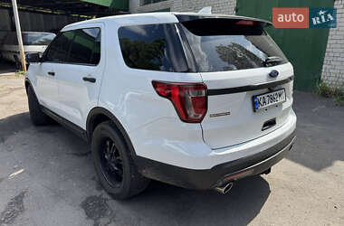 Позашляховик / Кросовер Ford Explorer 2017 в 