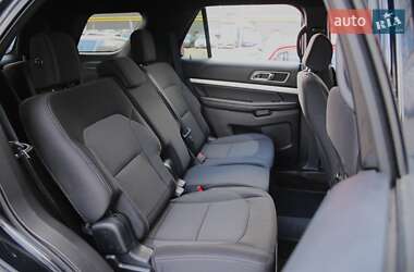 Внедорожник / Кроссовер Ford Explorer 2015 в 