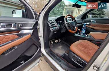 Внедорожник / Кроссовер Ford Explorer 2015 в 