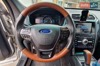 Внедорожник / Кроссовер Ford Explorer 2015 в 