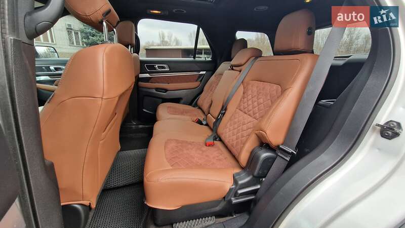 Внедорожник / Кроссовер Ford Explorer 2015 в Днепре