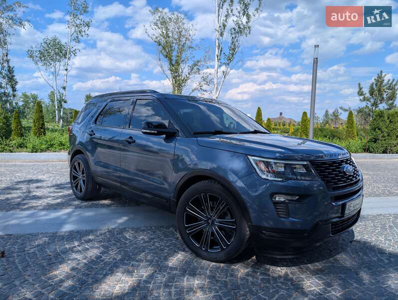 Внедорожник / Кроссовер Ford Explorer 2018 в 