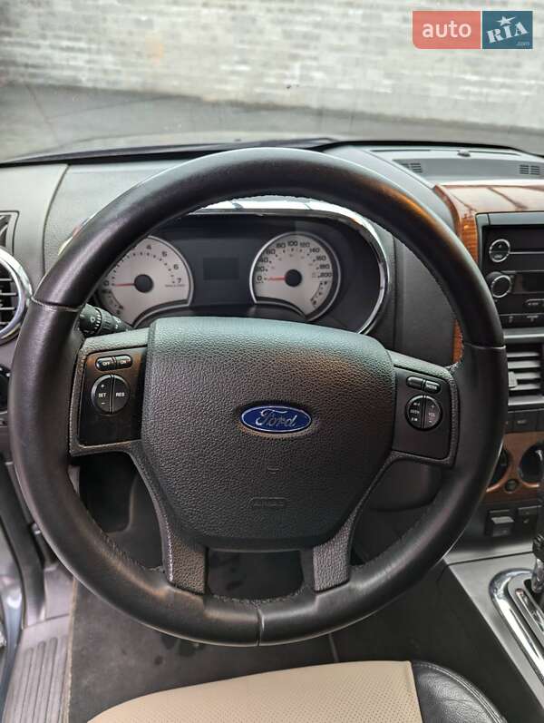 Внедорожник / Кроссовер Ford Explorer 2009 в Ровно