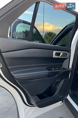 Внедорожник / Кроссовер Ford Explorer 2019 в 