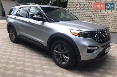 Позашляховик / Кросовер Ford Explorer 2021 в 