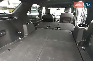 Позашляховик / Кросовер Ford Explorer 2017 в  фото 2 Позашляховик / Кросовер Ford Explorer 2017 в