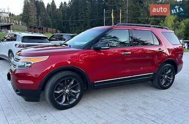 Позашляховик / Кросовер Ford Explorer 2012 в 