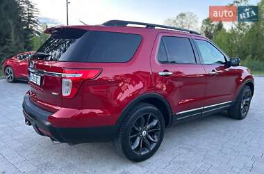 Позашляховик / Кросовер Ford Explorer 2012 в 
