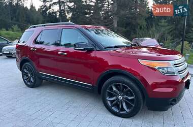 Позашляховик / Кросовер Ford Explorer 2012 в 