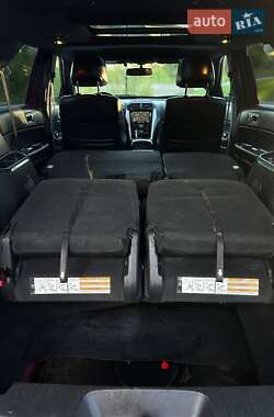 Позашляховик / Кросовер Ford Explorer 2012 в 