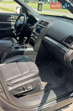 Внедорожник / Кроссовер Ford Explorer 2018 в 