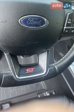 Внедорожник / Кроссовер Ford Explorer 2019 в 