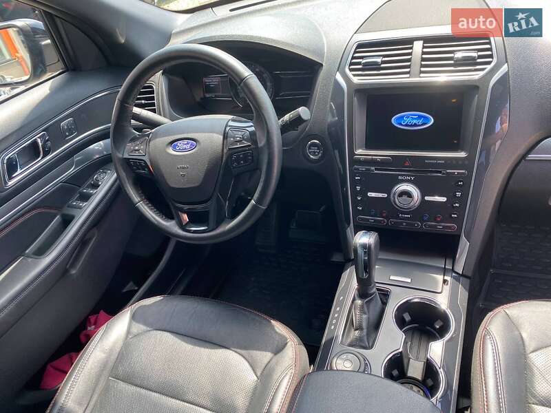 Внедорожник / Кроссовер Ford Explorer 2018 в Львове