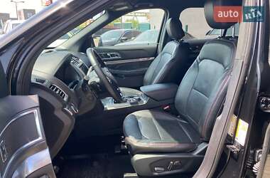 Внедорожник / Кроссовер Ford Explorer 2018 в 
