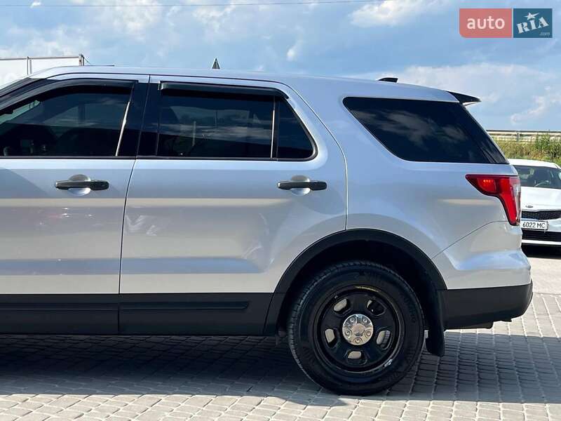 Позашляховик / Кросовер Ford Explorer 2017 в Львові