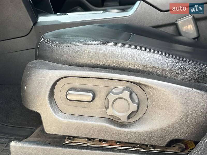 Позашляховик / Кросовер Ford Explorer 2017 в Львові