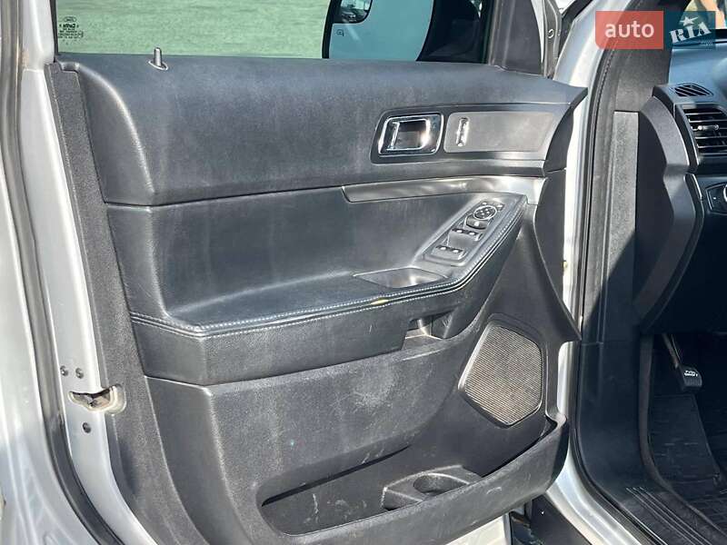 Позашляховик / Кросовер Ford Explorer 2017 в Львові