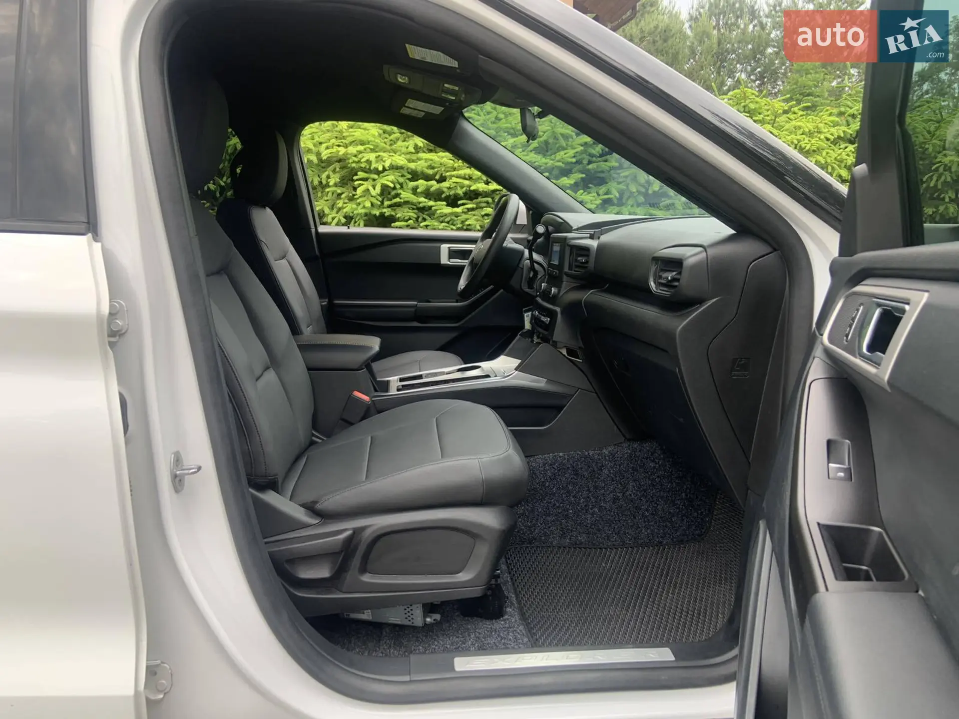 2020 Ford Explorer - мініатюра 17