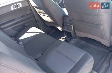 Внедорожник / Кроссовер Ford Explorer 2013 в 