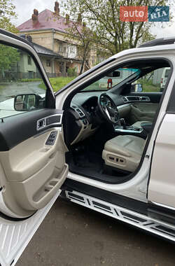 Внедорожник / Кроссовер Ford Explorer 2015 в 